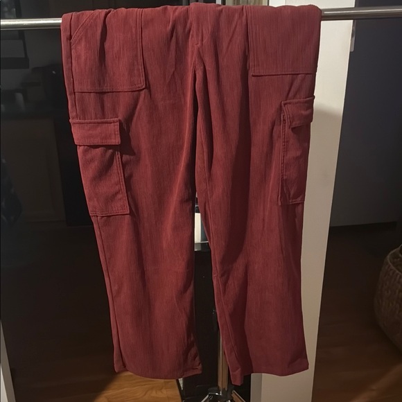 No Boundaries Red Straight Leg Pants - Picture 7 of 8